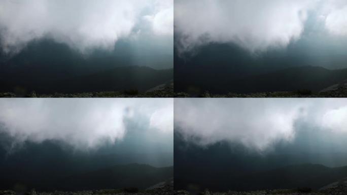山里有雨的巨大黑暗雷暴云