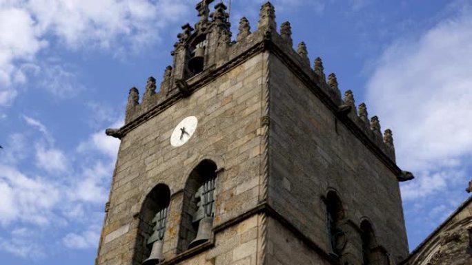 葡萄牙吉马良的奥利维拉圣母教堂塔