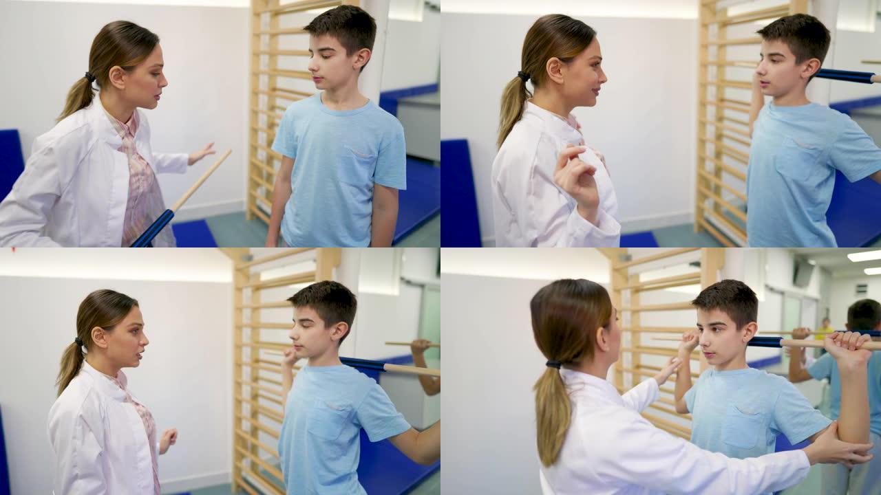 物理治疗师向她的患者解释如何使用杠铃进行肩部锻炼