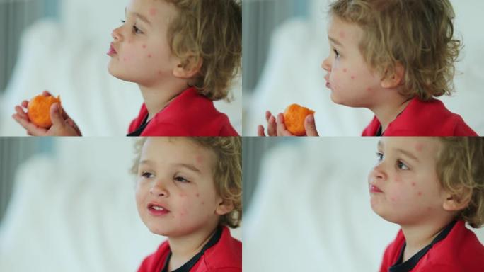 幼儿吃桃子水果
