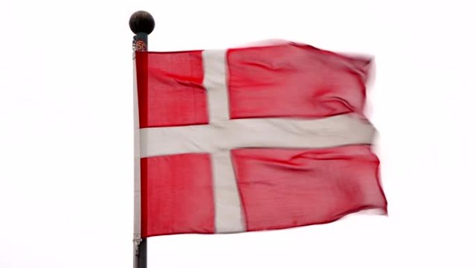 迎风飘扬的丹麦国旗