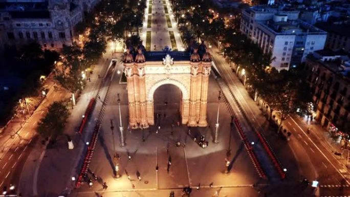 西班牙暮光之城中央大街的凯旋门 (Arco de Triunfo)