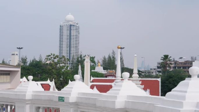从泰国曼谷Wat Prayoon寺看曼谷