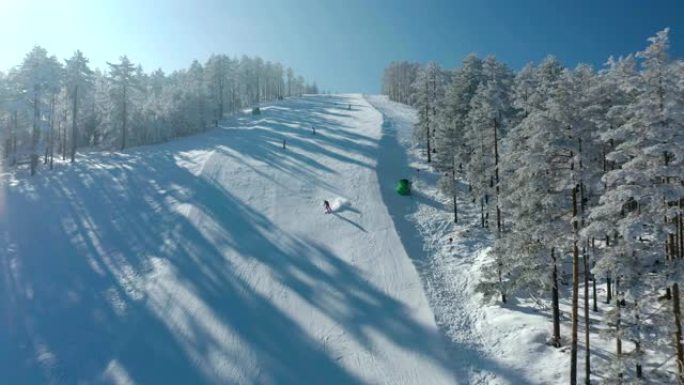 在滑雪胜地滑雪实拍