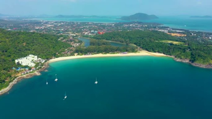 普吉岛。热带岛屿，白色沙滩。美丽，从上面看。热带岛屿，沙滩。泰国航空