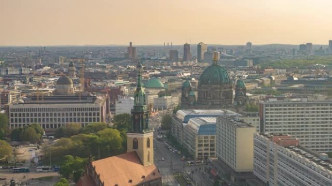 柏林德国时间流逝4K，柏林大教堂 (Berliner Dom) 和博物馆岛的高视角城市天际线延时