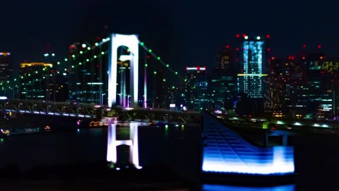 东京城市城市的微型白色桥梁的夜晚时光倒流