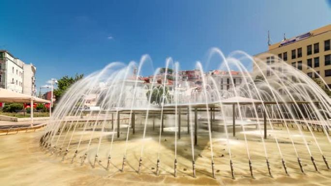 里斯本市中心的Martim Moniz方形延时超流喷泉