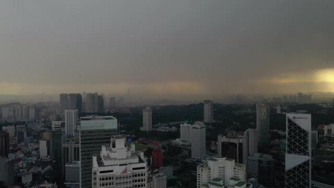 日落时间暴雨天空吉隆坡城市景观航空全景4k马来西亚