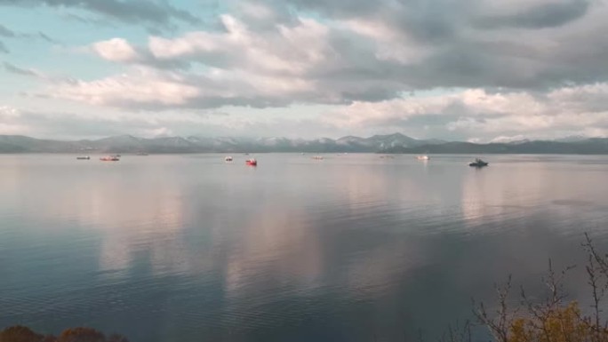 蓝天下的海景大海航拍沿海地区