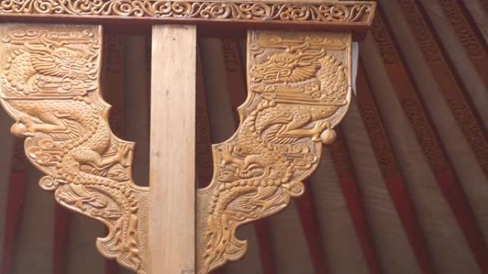 装饰是蒙古族装饰艺术的重要组成部分