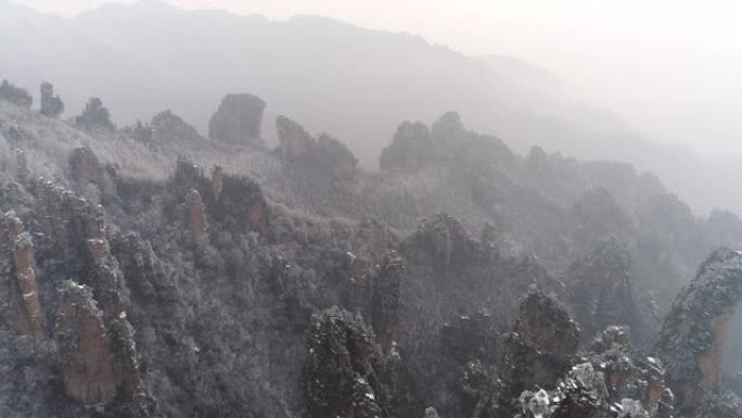 湖南张家界下雪张家界雪景