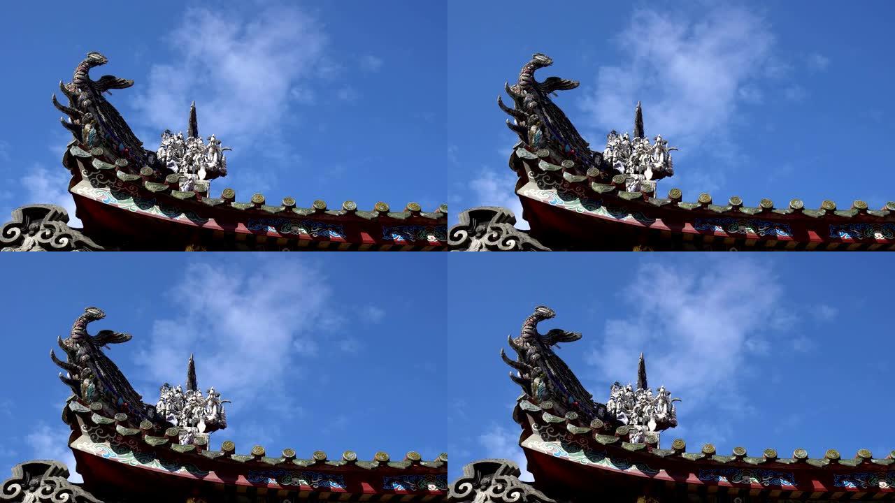 庙宇的屋顶。亚洲的龙石雕和古典建筑。主题在右边。