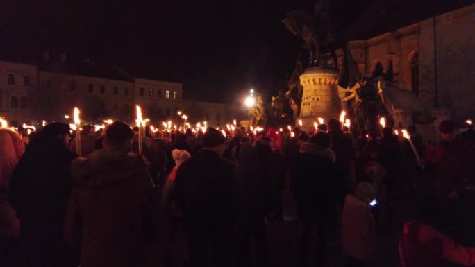 罗马尼亚克卢日·纳波卡-2020年2月23日: 在旧城区克卢日 (科洛兹瓦尔) 纪念伟大的匈牙利国王