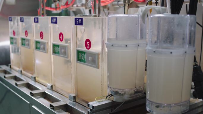 耐脏水测试 马桶生产测试