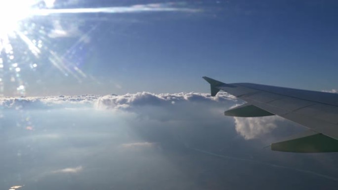 夏季飞越奥地利云飞机窗口翼视点全景4k