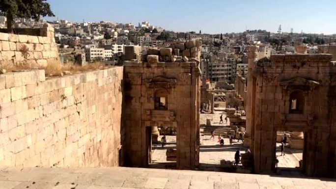 约旦古杰拉什古城，有希腊和罗马帝国遗址、文化、建筑、景观的地方