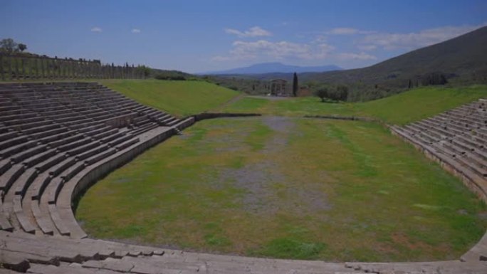 希腊伯罗奔尼撒半岛，墨西拿，墨西尼亚，卡拉马塔附近，古代墨西尼的考古遗址，体育场遗址和普罗斯蒂洛斯神