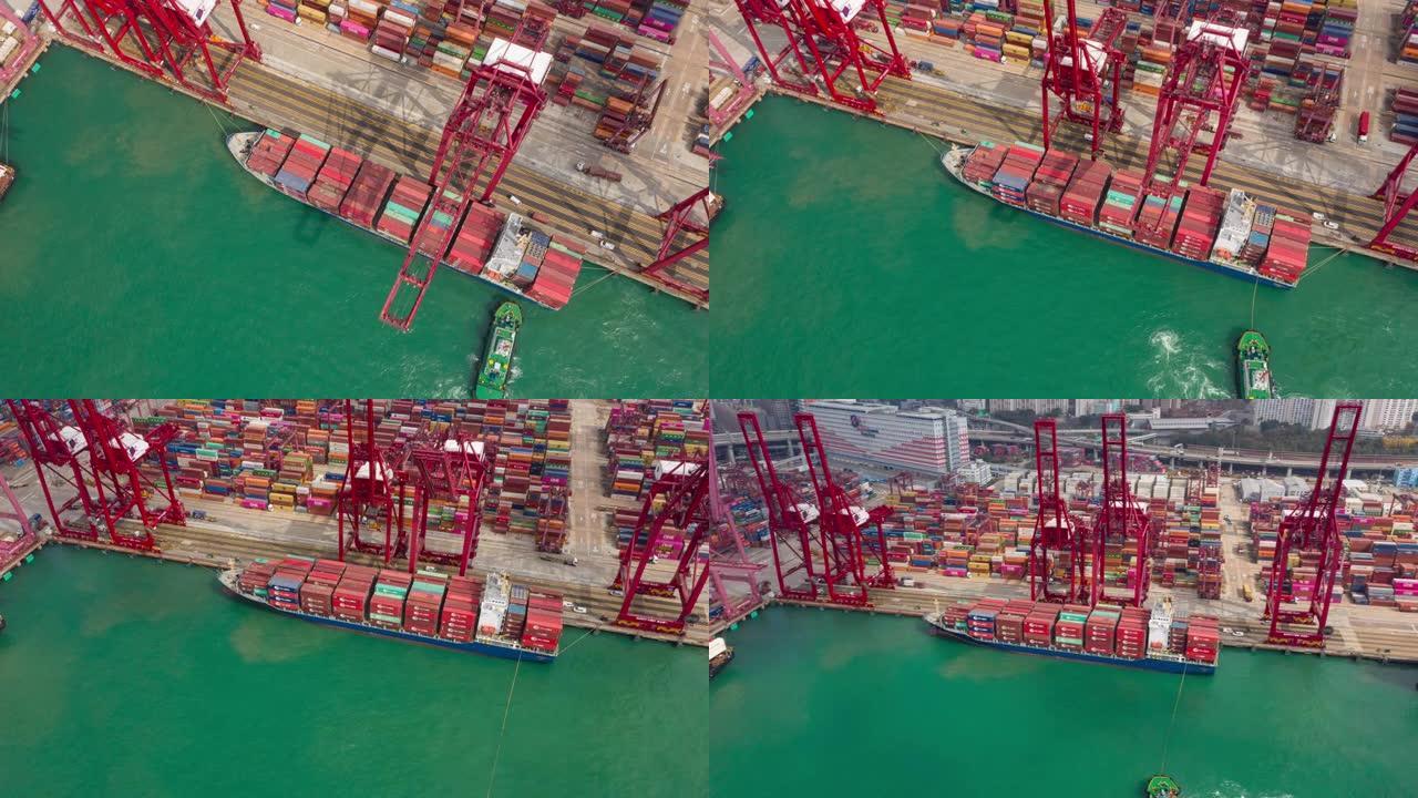 4k延时或超延时: 鸟瞰图拖船从码头商业港口的装卸码头拖出集装箱货船，用于商业物流，进出口，运输或运