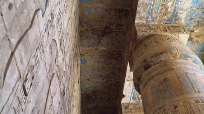 梅迪内·哈布神庙。埃及，卢克索。Medinet Habu的Ramesses III太平间庙宇是埃及卢