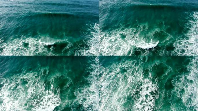 宁静的海洋强大的海浪在海滩慢动作中滚动