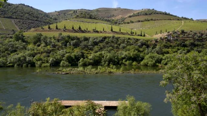 葡萄牙的Foz Tua葡萄酒地区与Tua river