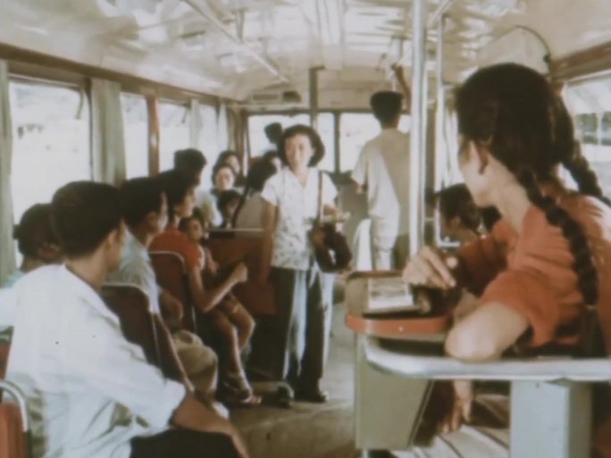60年代  北京 公交车 售票员