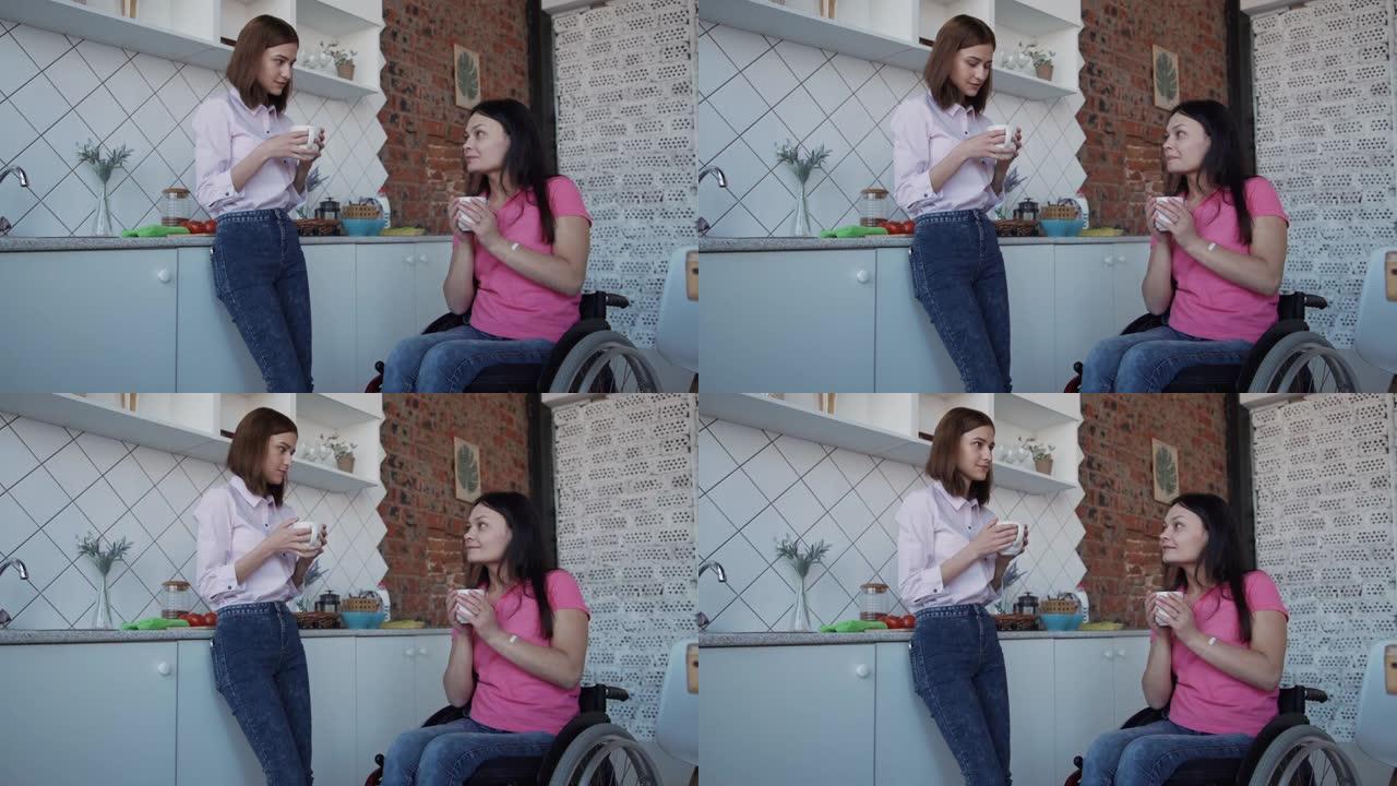 舒适轮椅上的女人手里拿着杯子，说话机智