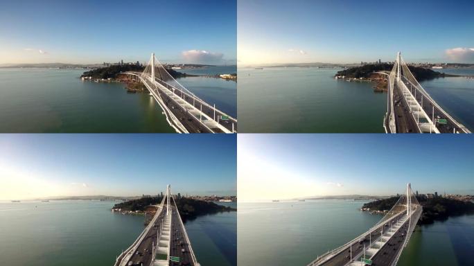 面向旧金山的奥克兰海湾大桥的鸟瞰图