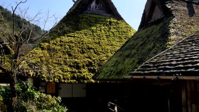 位于京都三山的三山茅草村 (Kayabuki no Sato)