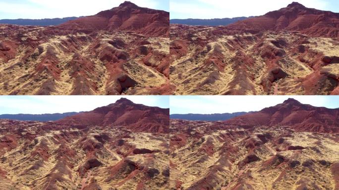 干热沙漠中的红棕色沙丘