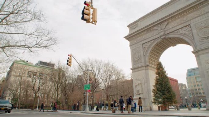 圣诞节期间华盛顿广场拱门的万向节镜头