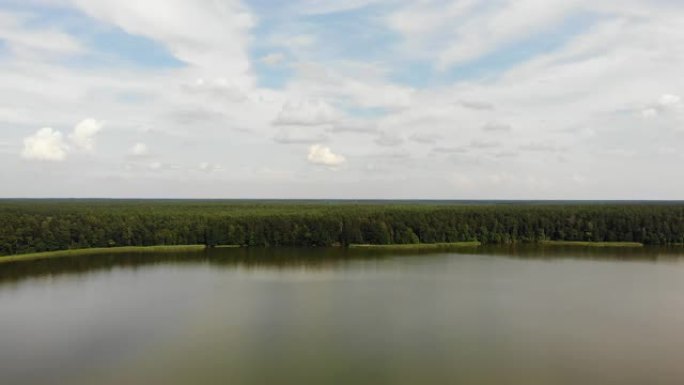 波兰马苏里亚的基尔维克湖