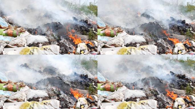 垃圾场开火。燃烧垃圾，生态处于危险之中