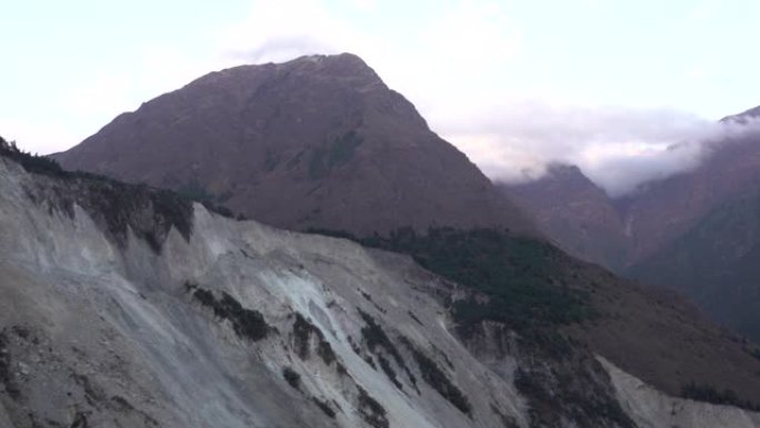 尼泊尔的重大滑坡高山大山