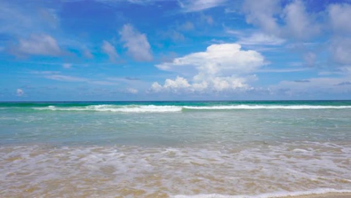 风景海滩海，普吉岛海滩海，夏天在阳光照射下可以看到海滩海。在泰国普吉岛卡隆海滩。4K UHD，视频剪