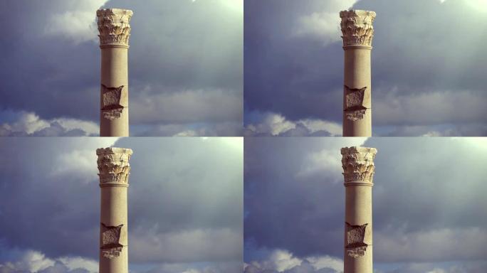 阴天背景下的古罗马柱