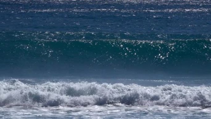 波浪飞溅大海海浪海边海浪海边美景