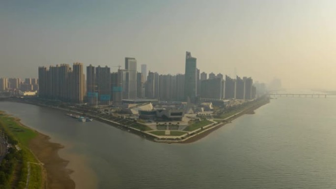 长沙市日落时间著名的市中心文化综合体三角洲湾空中延时全景4k中国