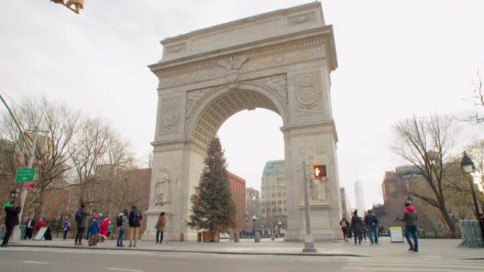 圣诞节期间华盛顿广场拱门的万向节镜头