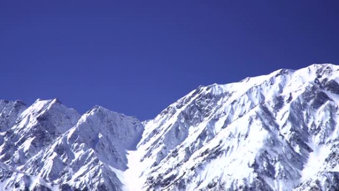 冬季的卡拉松山-大克。