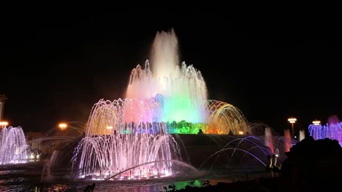 莫斯科VDNKh的喷泉石花。VDNKh (也称为全俄罗斯展览中心) 是俄罗斯莫斯科的永久性通用贸易展