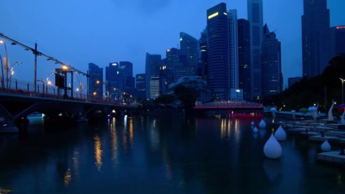 倾斜时间流逝夜间到烟雾日新加坡市中心金融大楼