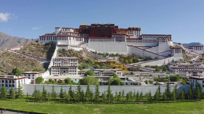 拉萨城市 西部 藏族 扎西德勒奶白色建筑