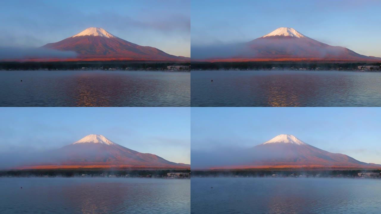 富士山在山中湖雾中的时光倒流