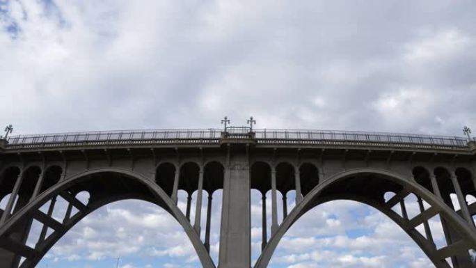 美丽桥梁的对称镜头-4k延时