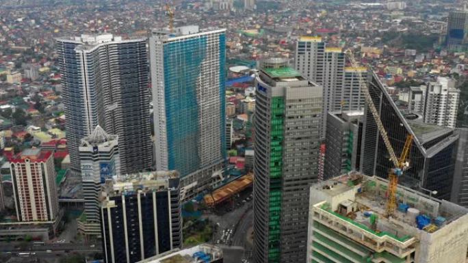 菲律宾首都马尼拉市的建筑。城市商务中心的美丽全景 -- 无人机鸟瞰图