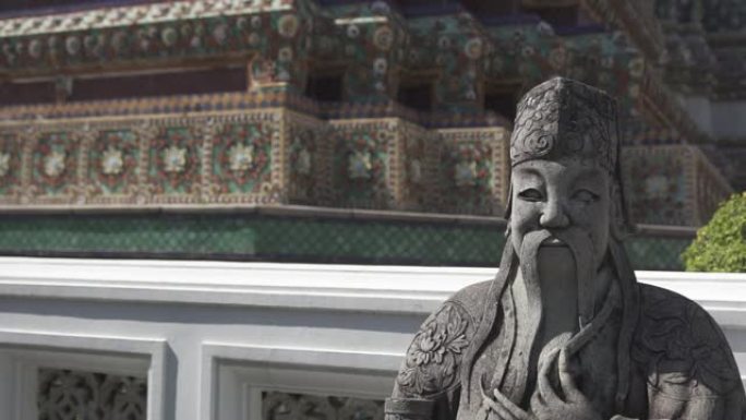 Wat Pho寺庙内部的详细信息，在泰国的六座寺庙中排名第一，被列为泰国一流皇家寺庙的最高等级