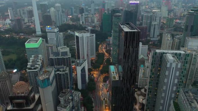 暮光照明吉隆坡市区交通街空中全景4k马来西亚