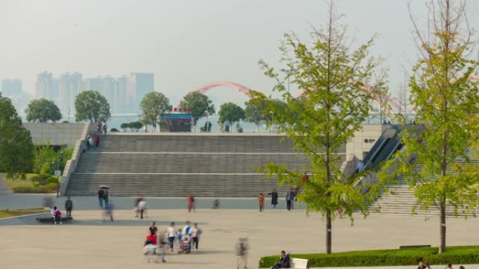 夏日长沙市著名音乐厅博物馆建筑群广场三角洲河畔全景延时4k中国